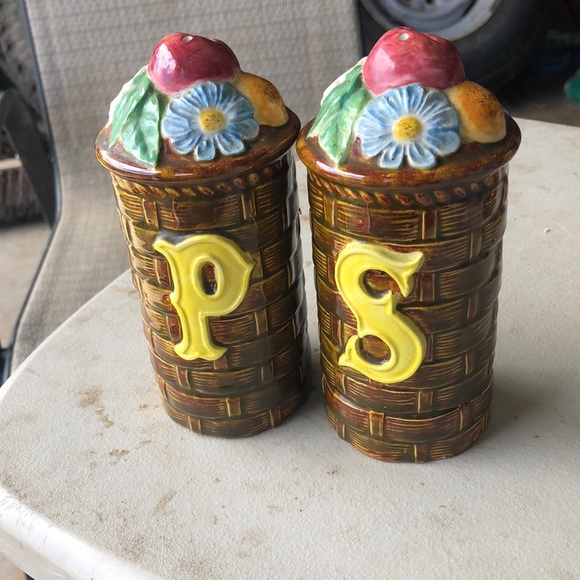 Unique set - Picture 1 of 2